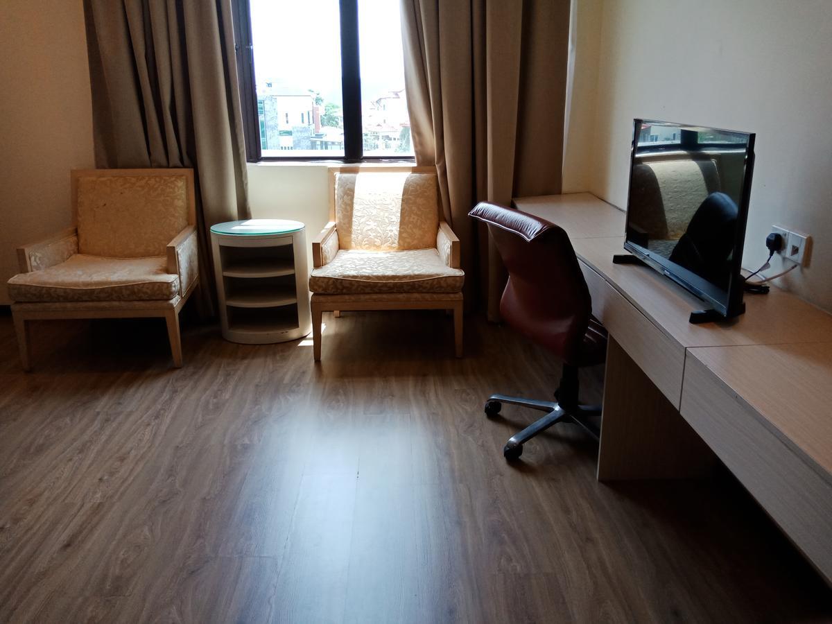 Hotel Zamburger Bukit Segar Cheras Eksteriør bilde